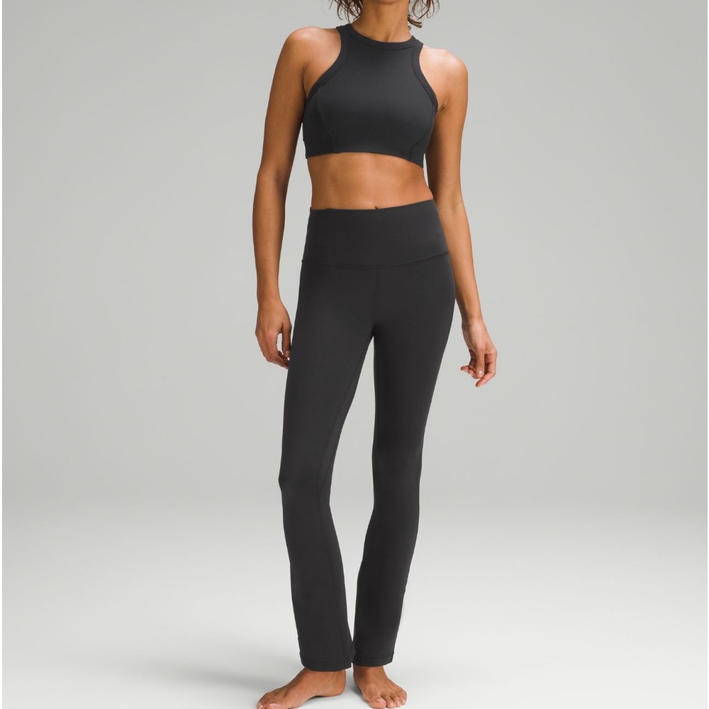 New with tags. Align high rise mini flare extra short 28”
